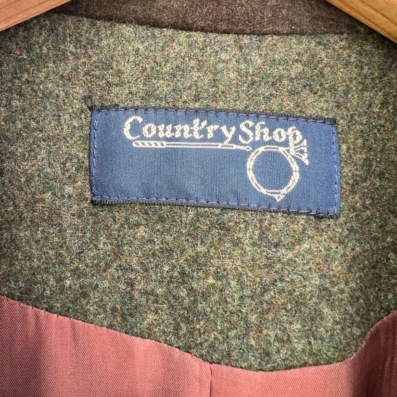 Country Shop vintage wool suit. Jacket size 10. Skirt 12 - Picture 2 of 6
